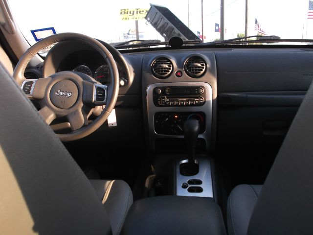 Jeep Liberty 2007 photo 5