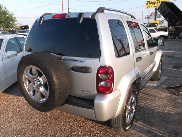 Jeep Liberty 2007 photo 8