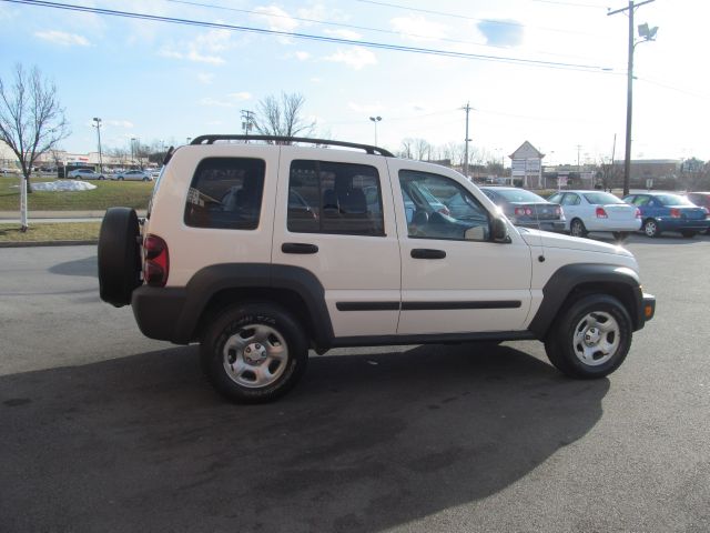 Jeep Liberty 2007 photo 4