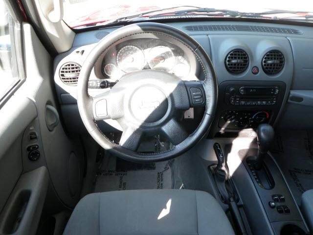 Jeep Liberty 2007 photo 4