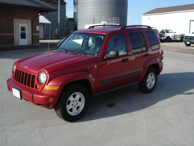 Jeep Liberty 2007 photo 2