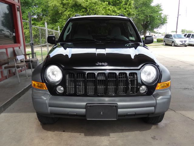 Jeep Liberty 2007 photo 2