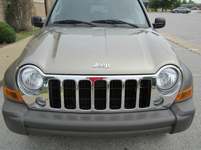 Jeep Liberty 2007 photo 2