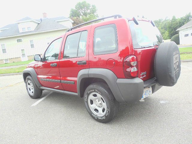 Jeep Liberty 2007 photo 2