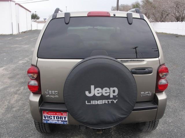 Jeep Liberty 2007 photo 2