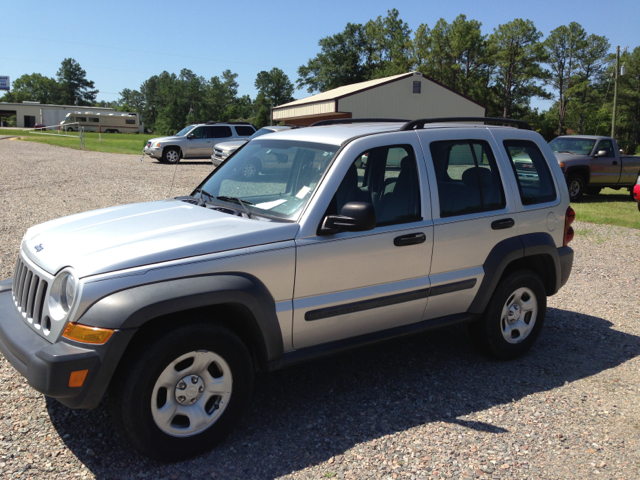 Jeep Liberty 2007 photo 2