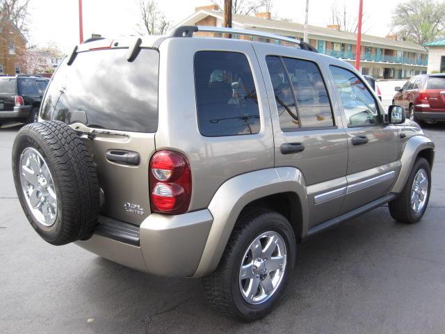 Jeep Liberty 2007 photo 2