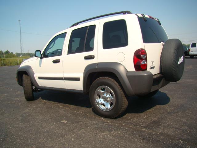 Jeep Liberty 2007 photo 2