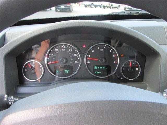 Jeep Liberty 2008 photo 10