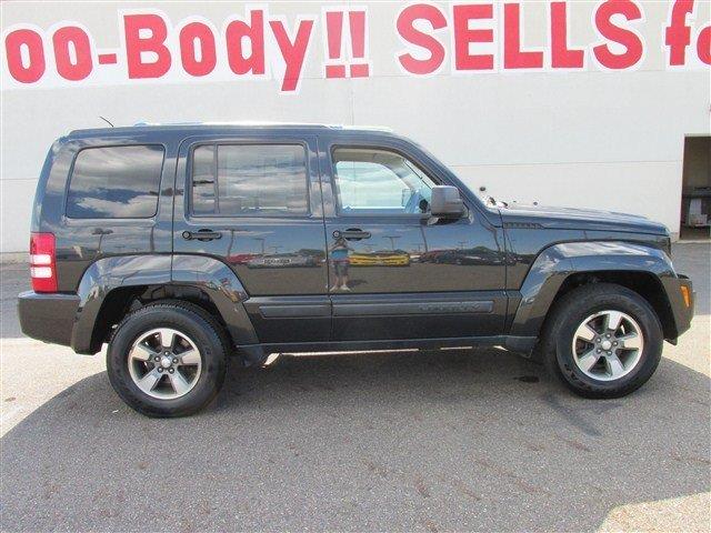 Jeep Liberty 2008 photo 16