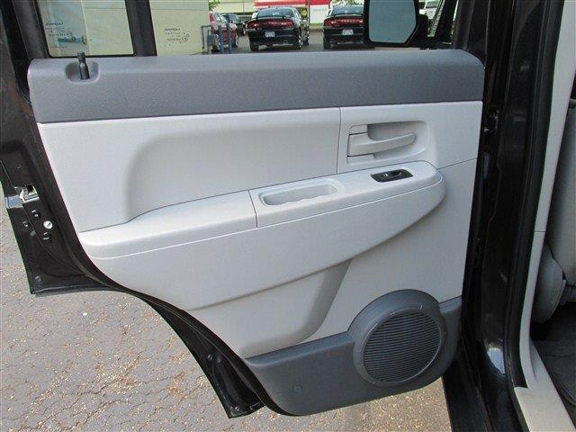 Jeep Liberty 2008 photo 23