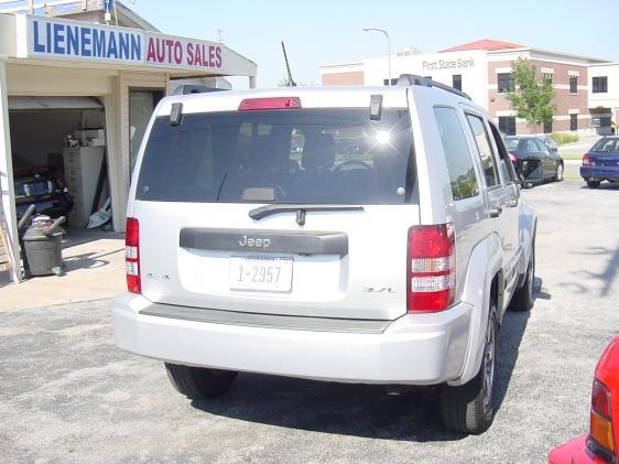 Jeep Liberty 2008 photo 3