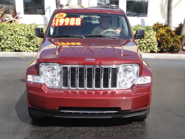 Jeep Liberty 2008 photo 2