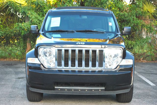 Jeep Liberty 2008 photo 3