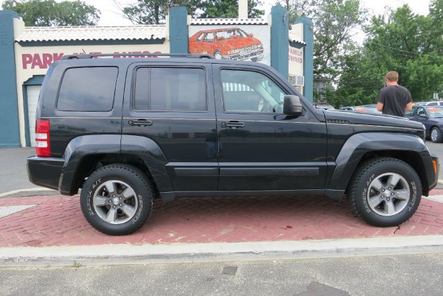 Jeep Liberty 2008 photo 3