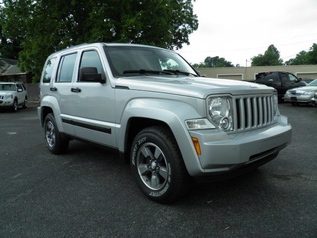 Jeep Liberty 2008 photo 28