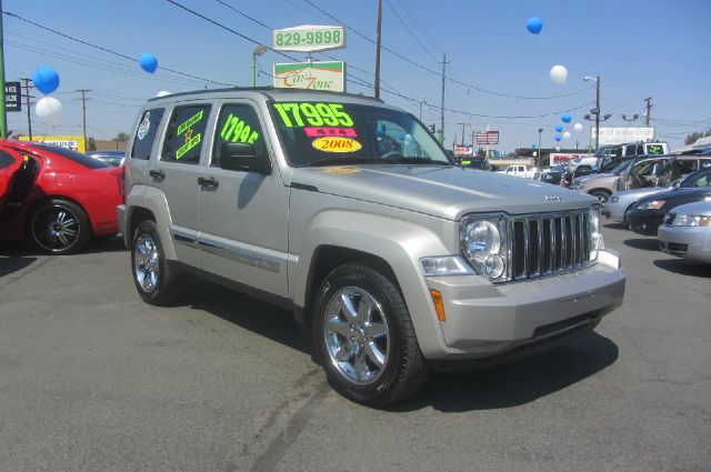 Jeep Liberty Super SUV