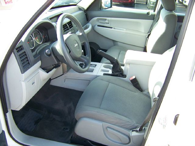 Jeep Liberty 2008 photo 4