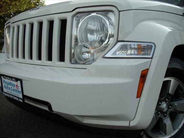 Jeep Liberty 2008 photo 1