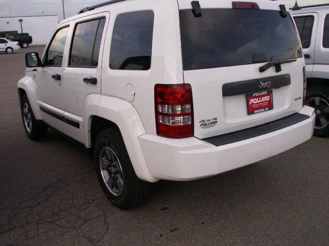 Jeep Liberty 2008 photo 3