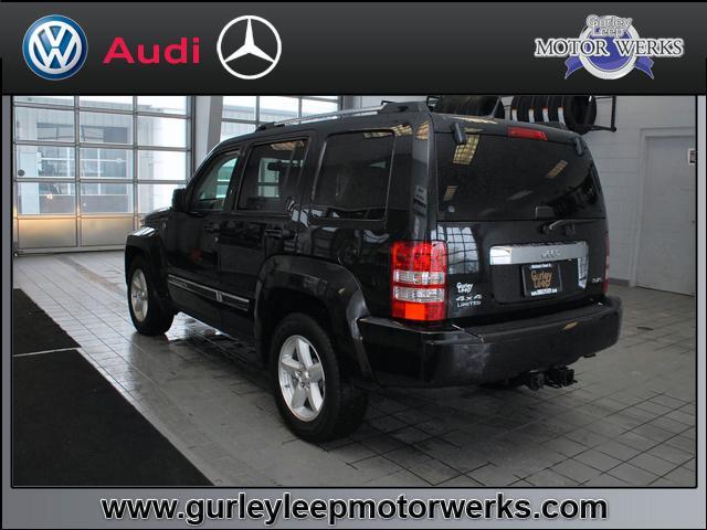 Jeep Liberty 2008 photo 2