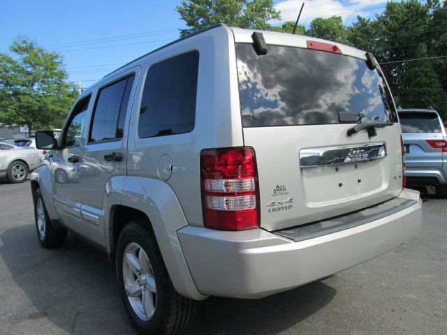 Jeep Liberty 2008 photo 3