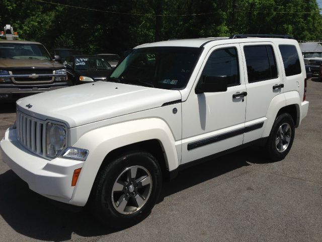 Jeep Liberty 2008 photo 1