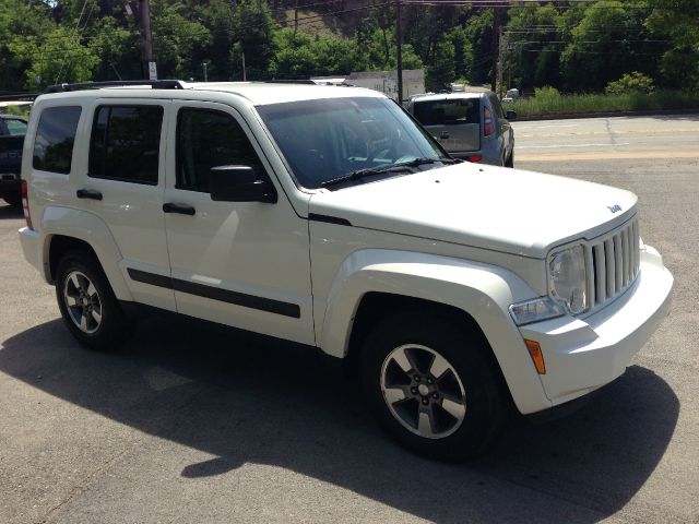 Jeep Liberty 2008 photo 4