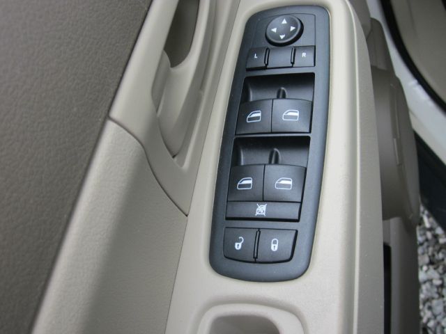 Jeep Liberty 2008 photo 12