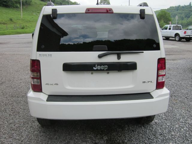 Jeep Liberty 2008 photo 4