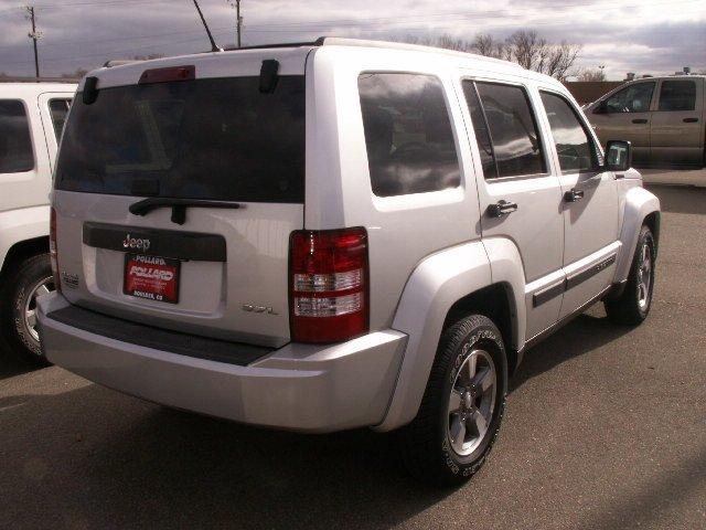 Jeep Liberty 2008 photo 2