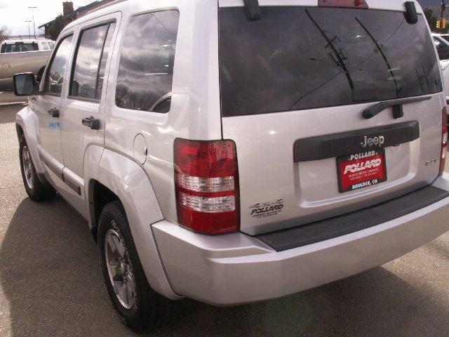 Jeep Liberty 2008 photo 3