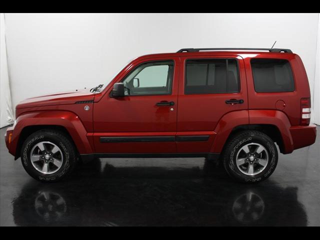 Jeep Liberty 2008 photo 4