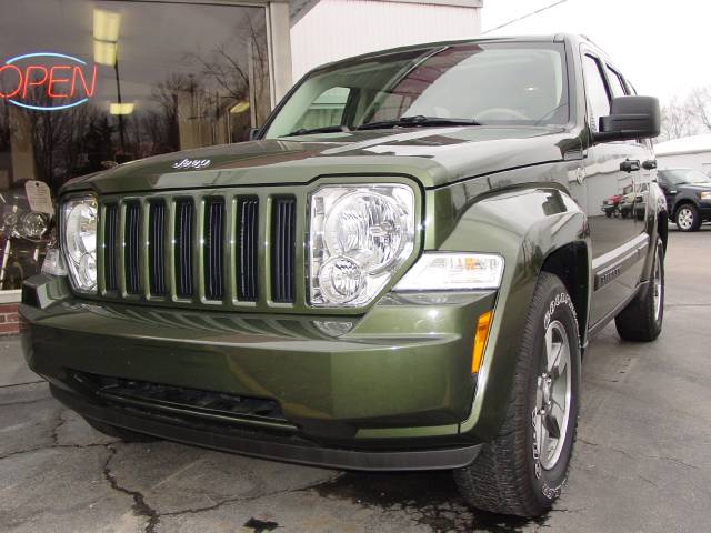 Jeep Liberty 2008 photo 2