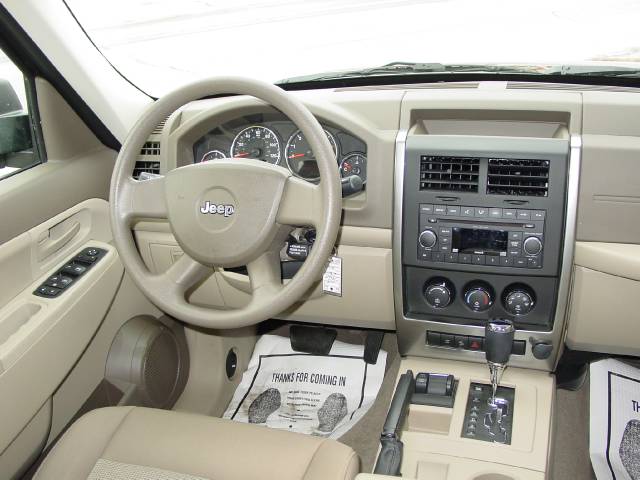 Jeep Liberty 2008 photo 3