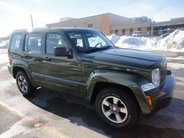 Jeep Liberty 2008 photo 2