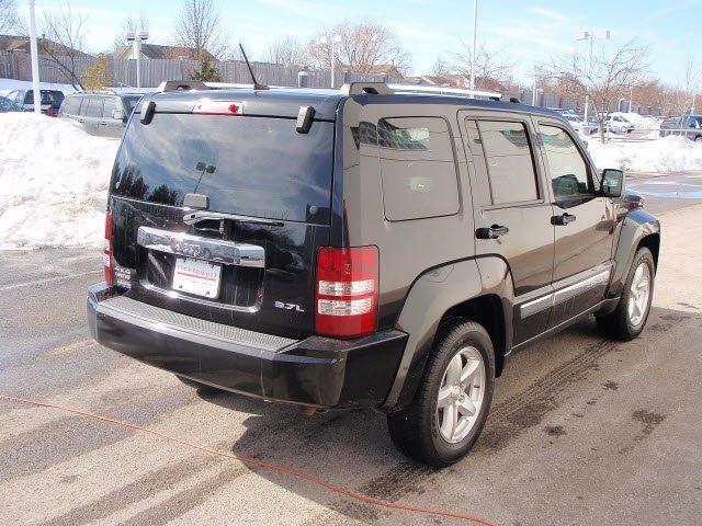 Jeep Liberty 2008 photo 4