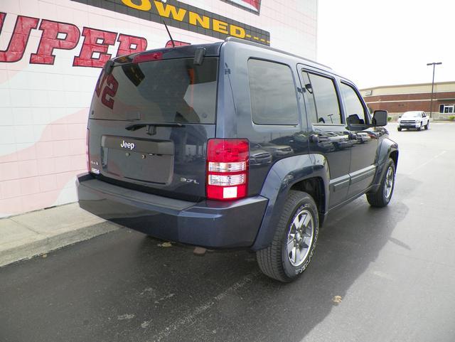 Jeep Liberty 2008 photo 15