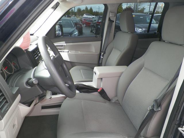 Jeep Liberty 2008 photo 4