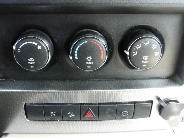 Jeep Liberty 2008 photo 20