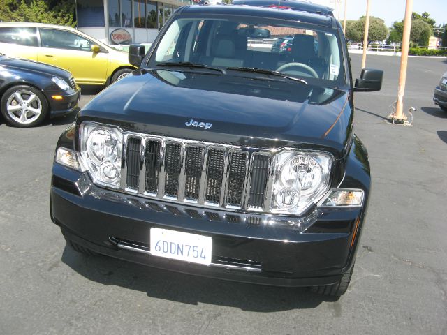 Jeep Liberty 2008 photo 2