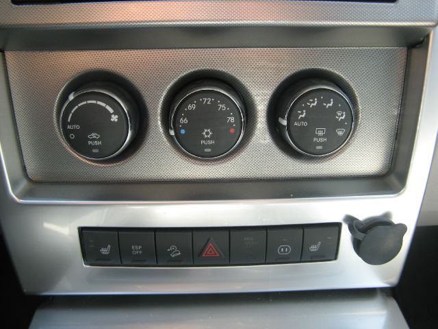 Jeep Liberty 2008 photo 29