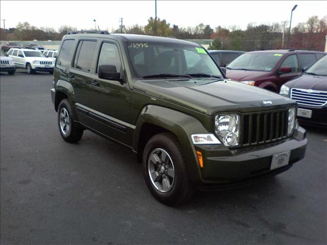 Jeep Liberty 2008 photo 2