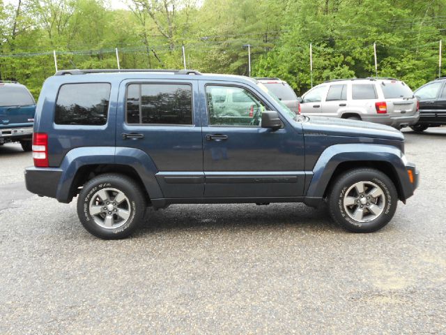 Jeep Liberty 2008 photo 8