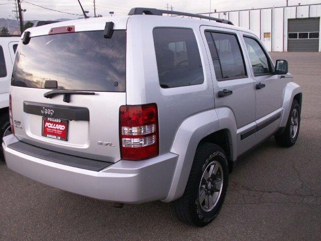 Jeep Liberty 2008 photo 2