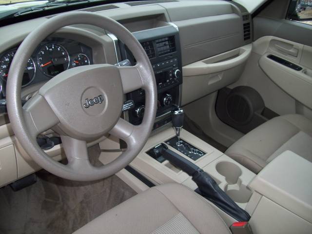 Jeep Liberty 2008 photo 1