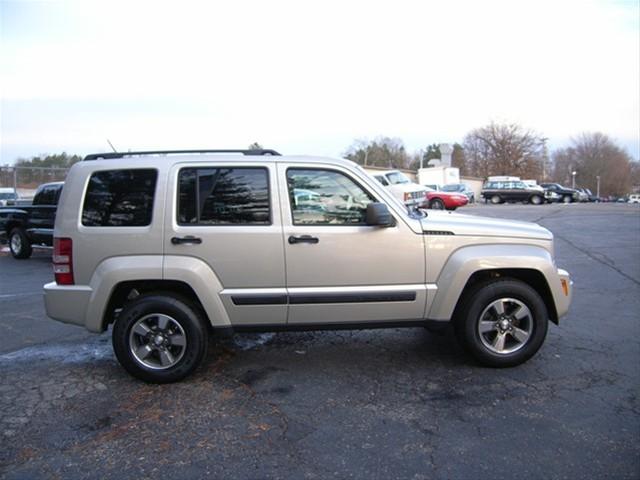 Jeep Liberty 2008 photo 1