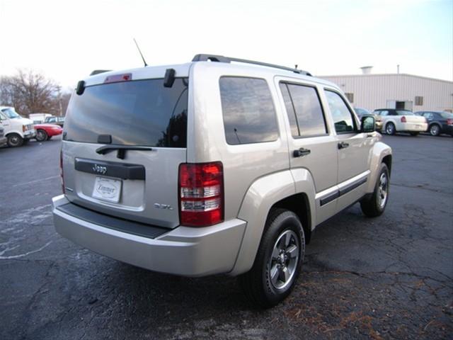 Jeep Liberty 2008 photo 2