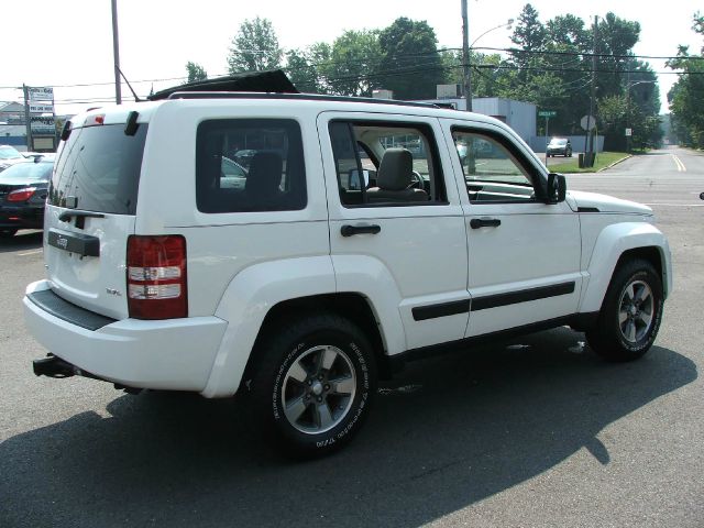 Jeep Liberty 2008 photo 1