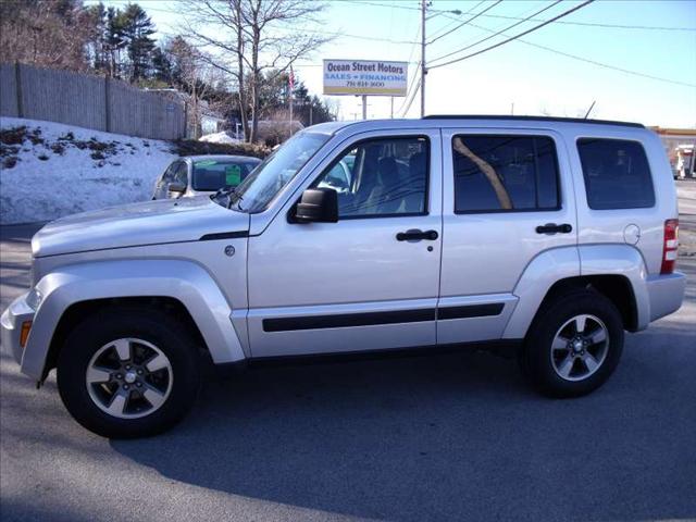 Jeep Liberty 2008 photo 4